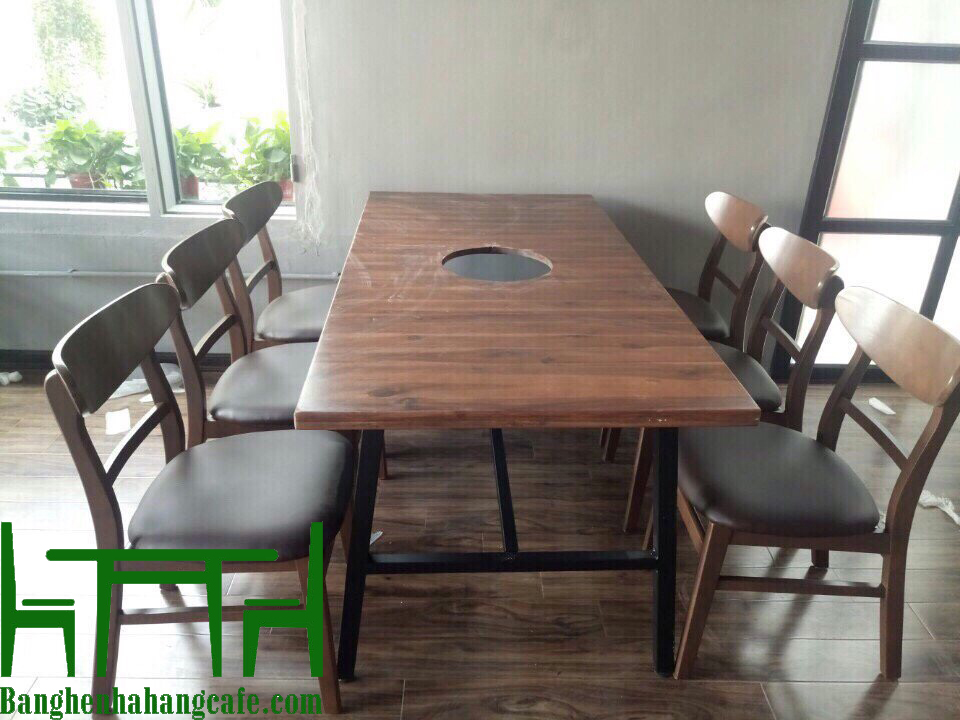 bàn ghế gỗ nhà hàng