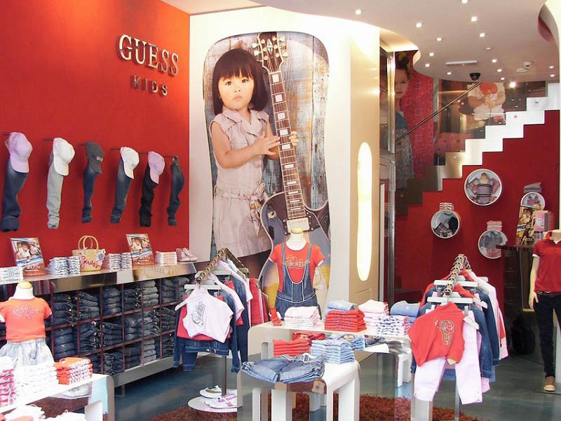 thiết kế cửa hàng quần áo trẻ em